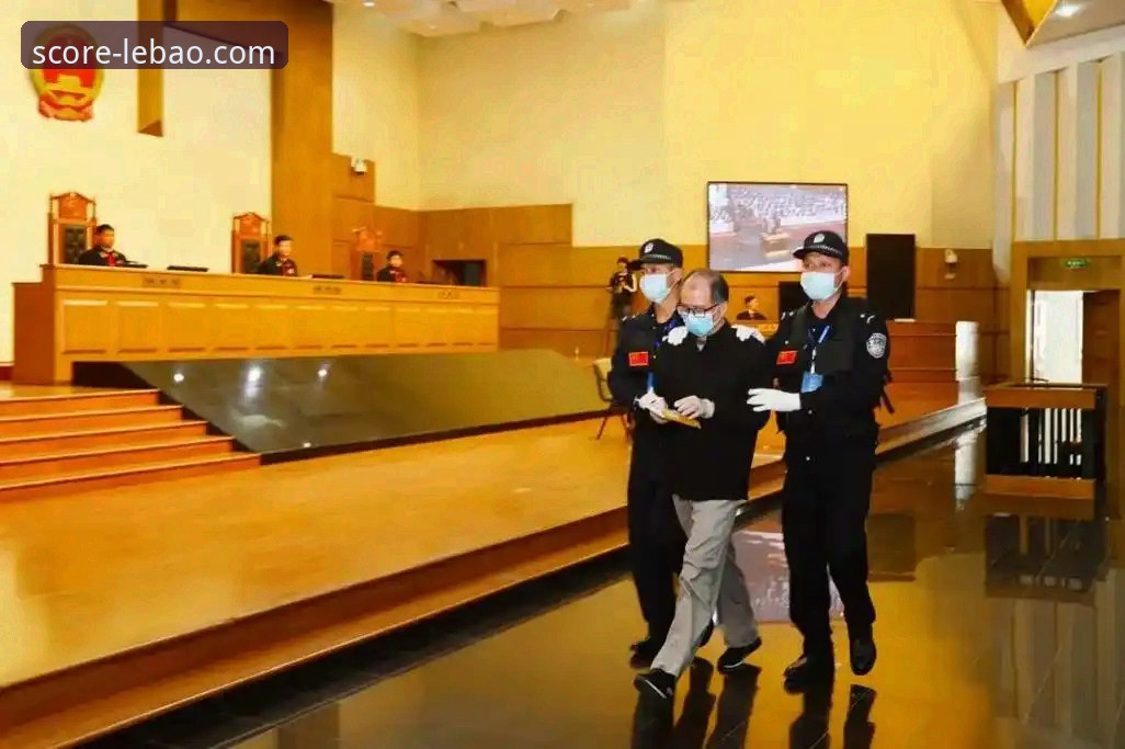 许家印庭审全纪实：从金元足球到法律审判的操作教程式解读
